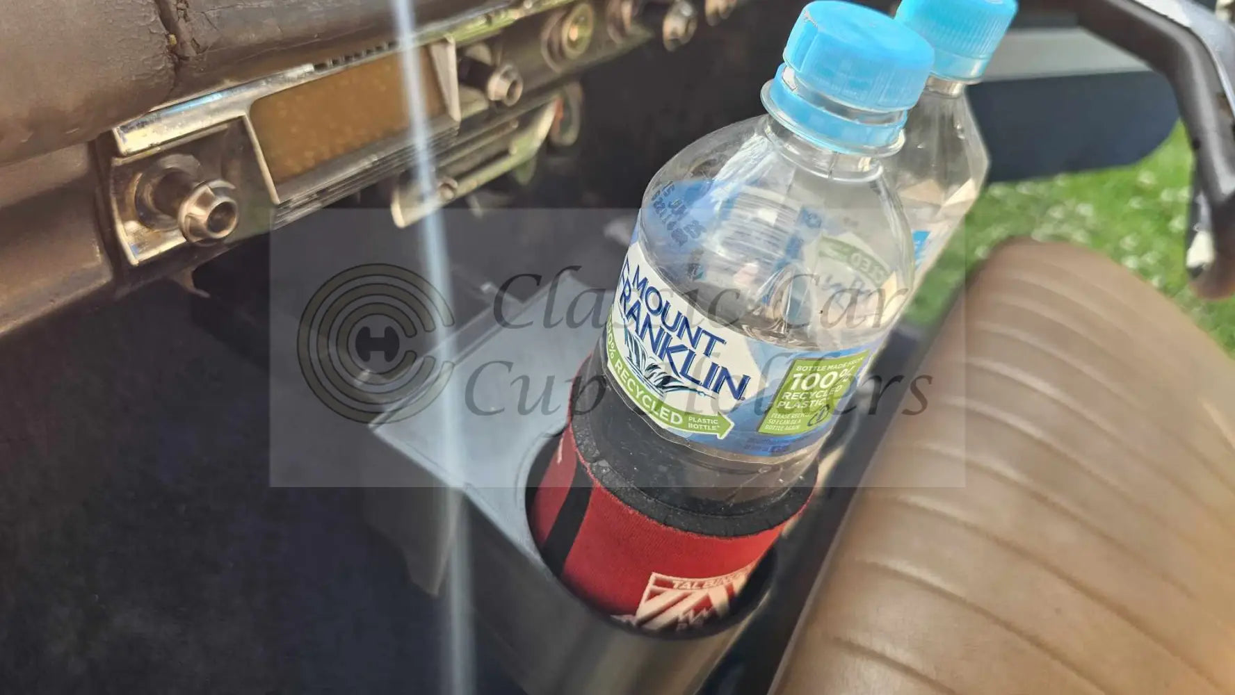 EJ EH Holden cup holder LT - Tray open right side